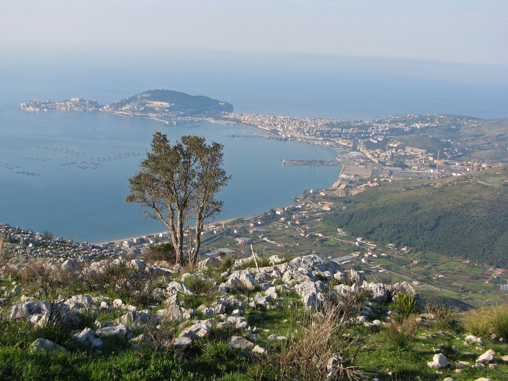 Villa Il Nido Dei Gemelli à Formia Extérieur photo